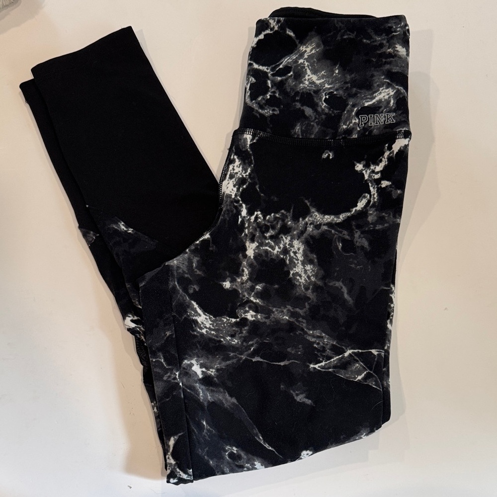PINK Victoria's Secret Ultimate Black and White Marble Leggings w/ Mesh Size XS